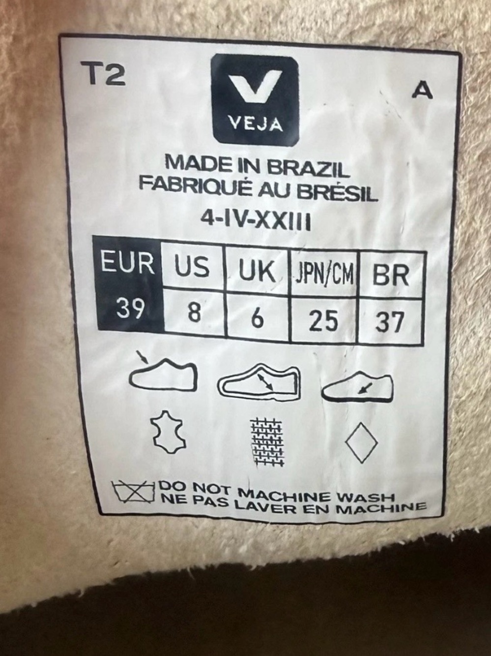 Veja V-10 Chromefree Leather
Sneakers Women's Size 8 EU39 Shoes
White Gold $180 - Picture 4 of 5